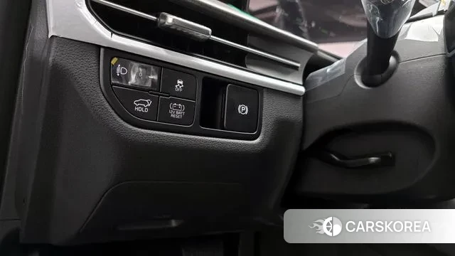 Kia The New Sportage 5th Generation Hybrid 2025 Белый из Кореи, фото 5