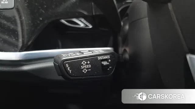 Audi Q3 (F3) 2022 Белый из Кореи, фото 5