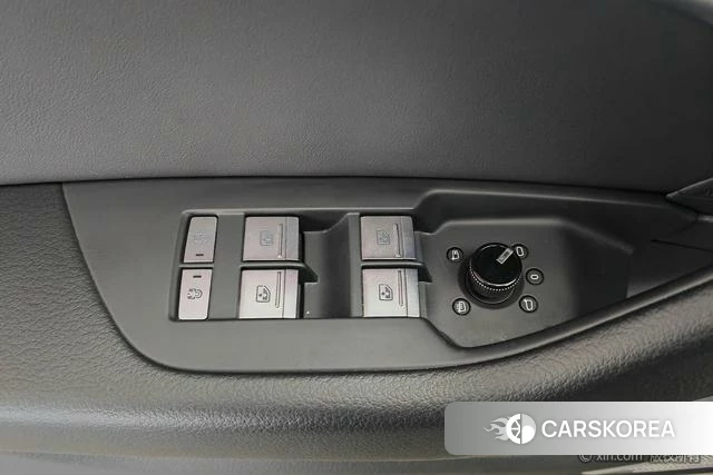 Audi A6L 2022 Черный из Китая, фото 5