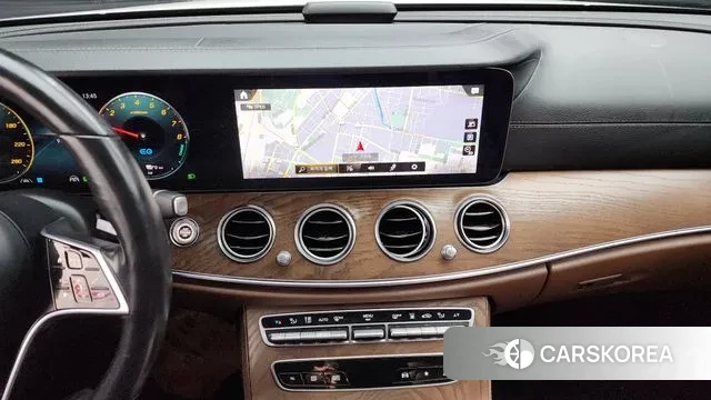 Mercedes-Benz E-Class W213 2020 Белый из Кореи, фото 5