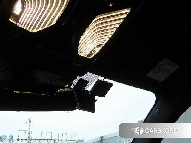 BMW 5 Series (G30) 2020 Белый из Кореи, фото 5