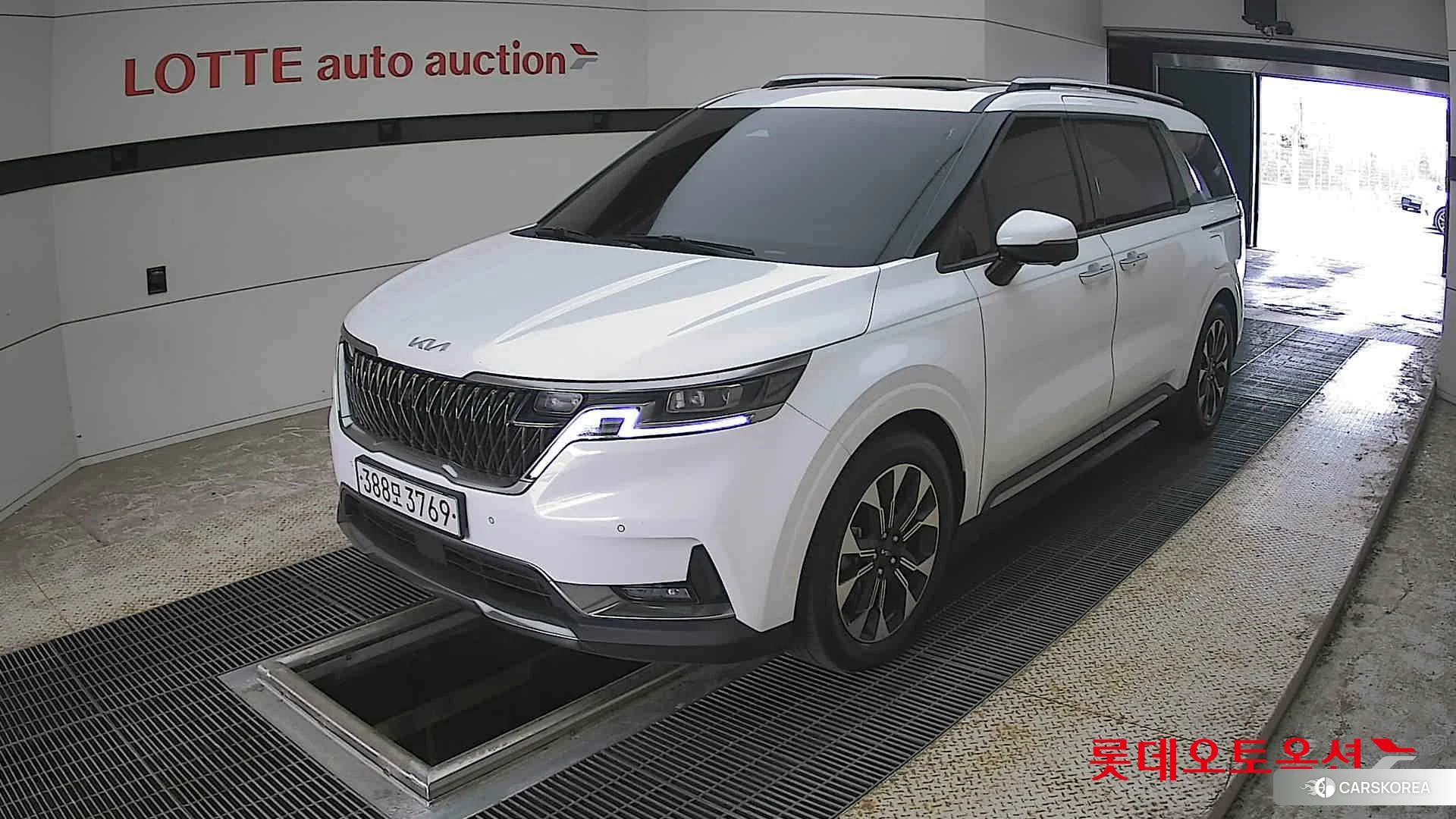 Kia Carnival 2023 Белый из Кореи, фото 5
