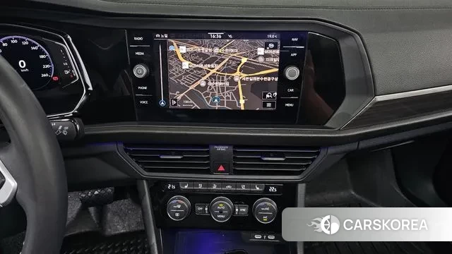 Volkswagen 7th Generation of Jetta 2023 Красный из Кореи, фото 5