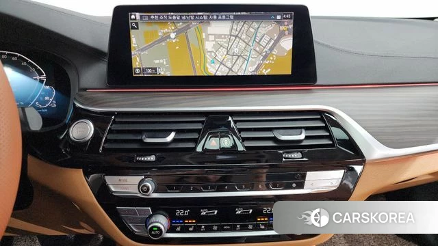 BMW 5 Series (G30) 2020 Белый из Кореи, фото 5