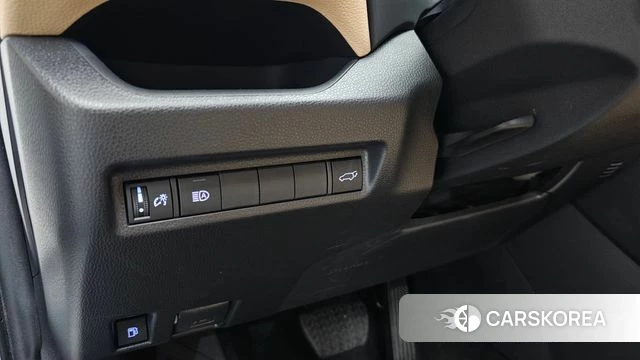 Toyota RAV4 5th Generation 2022 Белый из Кореи, фото 5