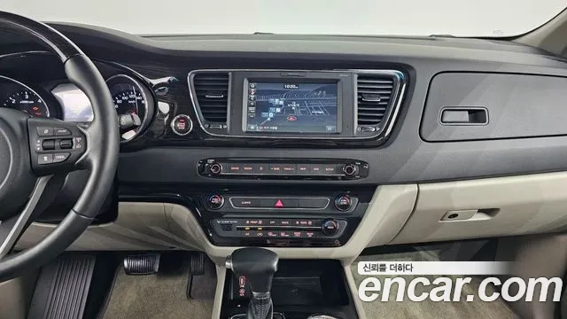Kia The New Carnival 2018 Белый из Кореи, фото 5