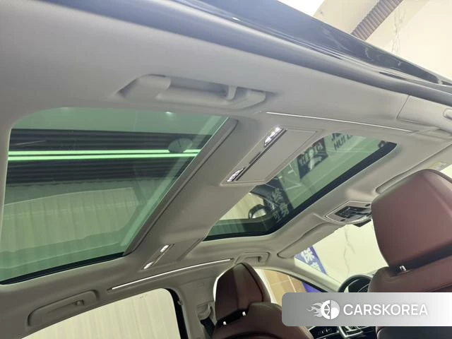 Audi A8 2023 Черный из Китая, фото 5
