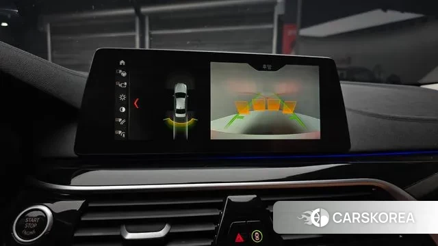 BMW 5 Series (G30) 2018 Белый из Кореи, фото 5