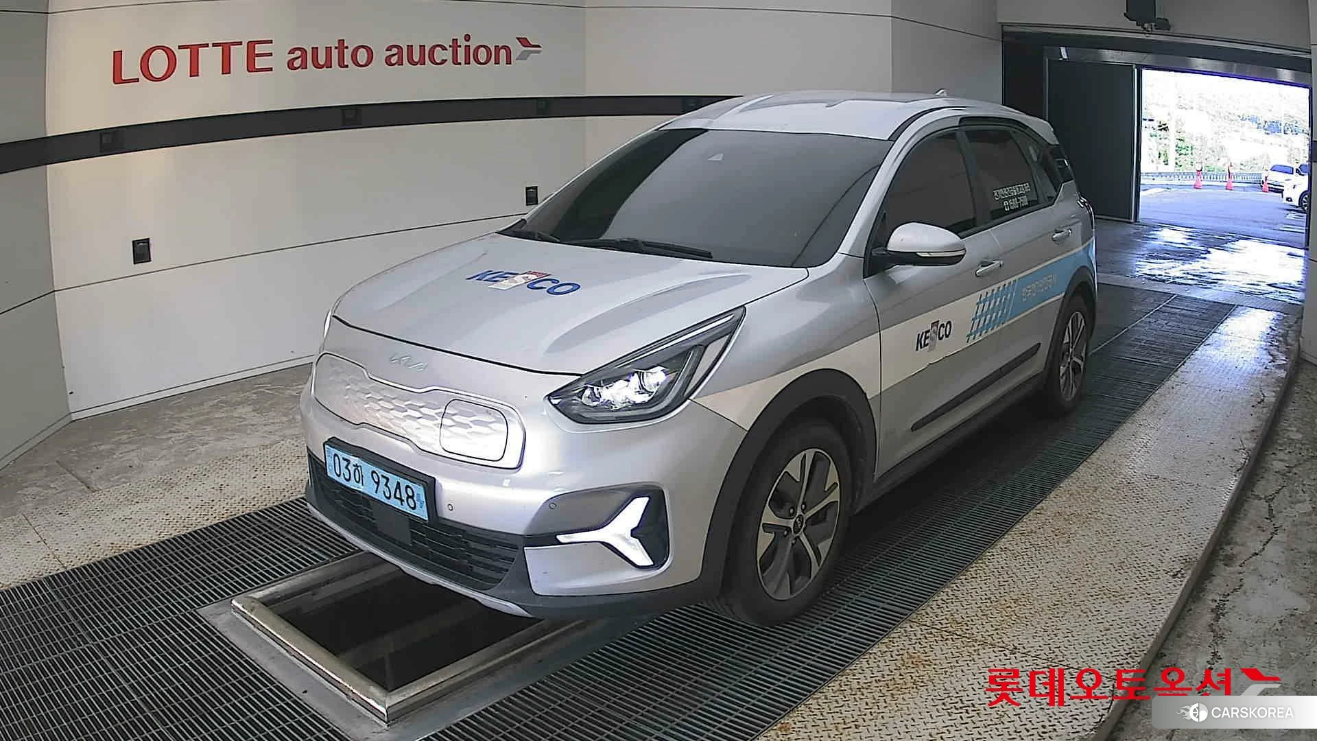 Kia Niro Plus 2023 Sparkling Silver из Кореи, фото 5