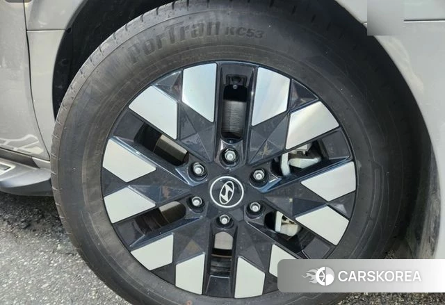 Hyundai Staria 2025 Серебристо-серый из Кореи, фото 5