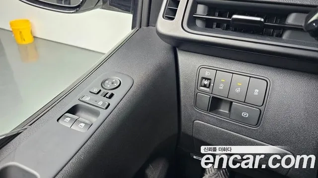 Hyundai Staria 2022 Белый из Кореи, фото 5