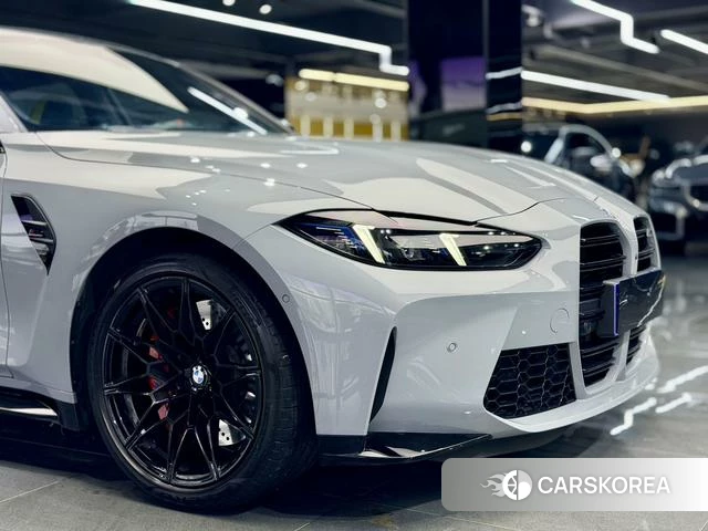 BMW M3 2025 Серебристо-серый из Китая, фото 5