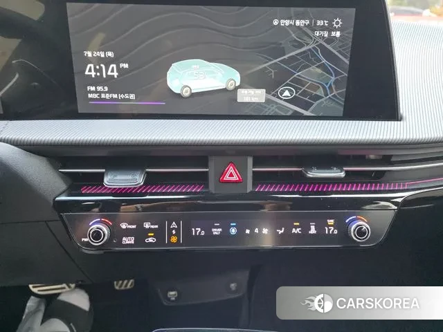 Kia EV6 2022 Белый из Кореи, фото 5