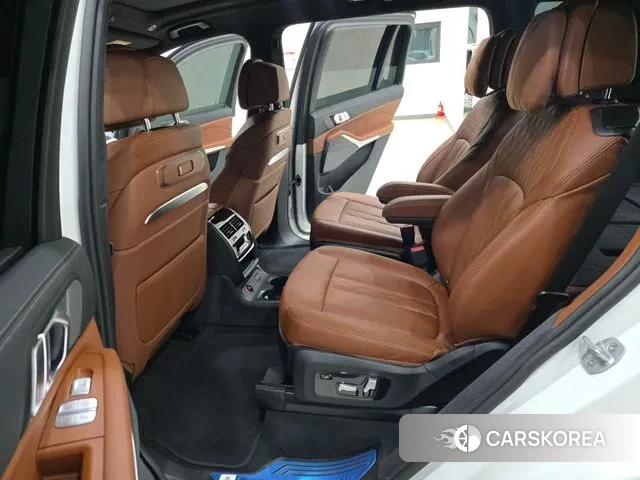 BMW X7 (G07) 2025 Белый из Кореи, фото 5