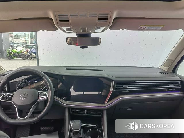 Volkswagen Touareg 2024 Синий из Китая, фото 5