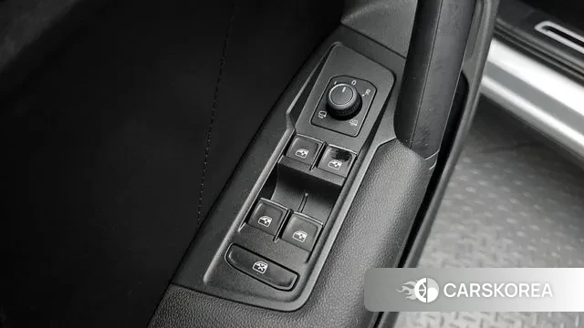 Volkswagen Tiguan second Generation 2022 Серебристо-серый из Кореи, фото 5