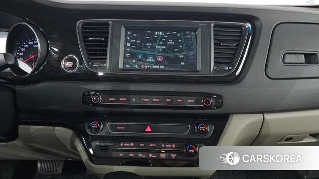 Kia The New Carnival 2018 Черный из Кореи, фото 5