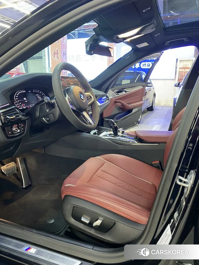 BMW 5 series 2022 Черный из Китая, фото 5