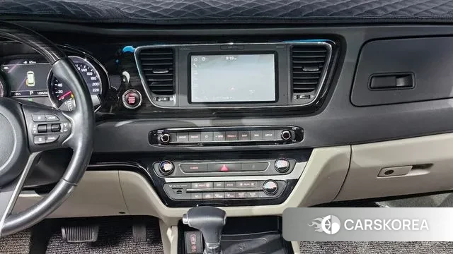 Kia The New Carnival 2018 Белый из Кореи, фото 5