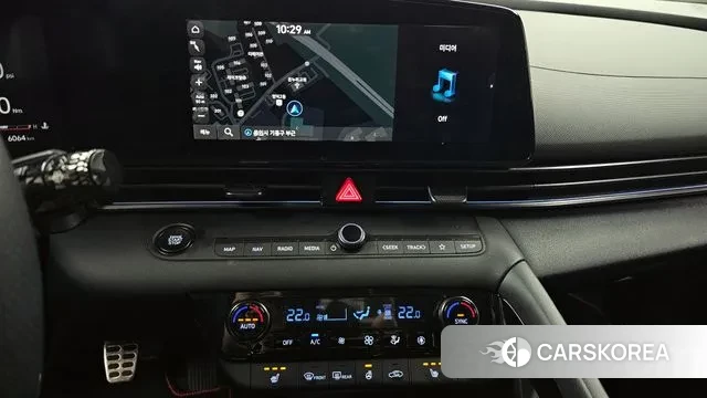 Hyundai Avante (CN7) 2022 Небесно-голубой из Кореи, фото 5