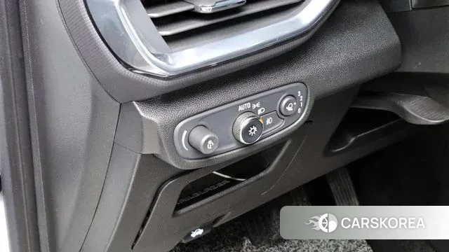 Chevrolet (GM Daewoo) Trailblazer 2023 Белый из Кореи, фото 5