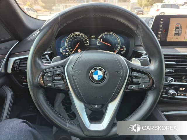 BMW 5 Series (G30) 2018 Серый из Кореи, фото 5