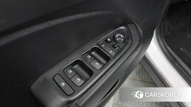 Hyundai Venue 2022 Белый из Кореи, фото 5