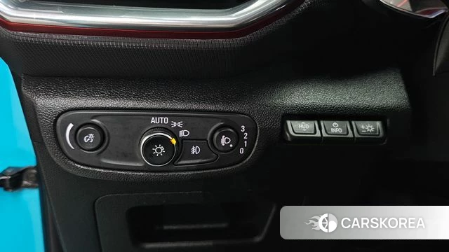 Chevrolet (GM Daewoo) Trailblazer 2020 Небесно-голубой из Кореи, фото 5