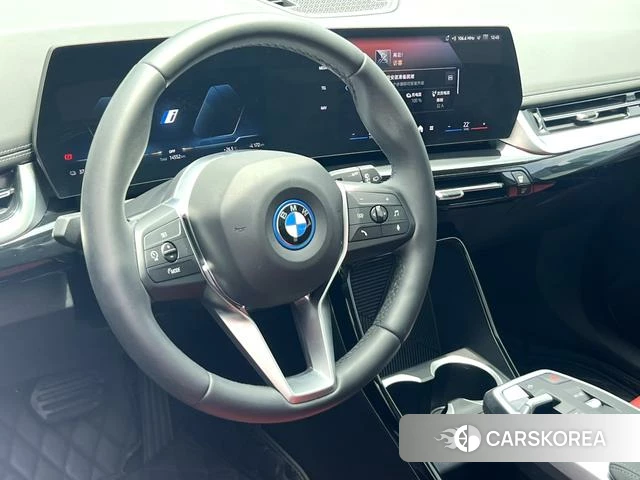 BMW iX1 2024 Белый из Китая, фото 5