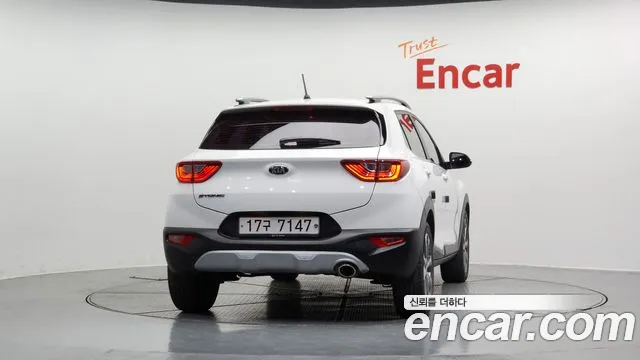 Kia Stonic 2018 Белый из Кореи, фото 5