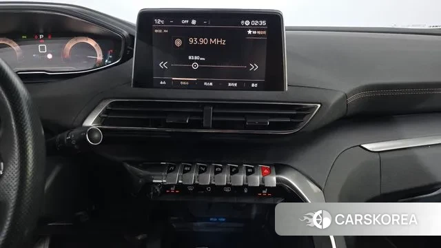 Peugeot 5008 second generation 2020 Серый из Кореи, фото 5