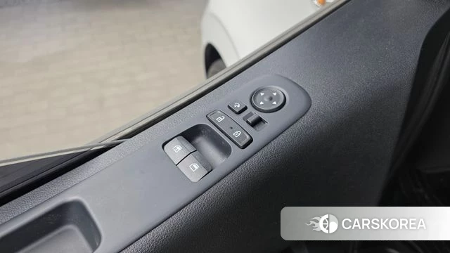 Hyundai Staria 2024 Белый из Кореи, фото 5