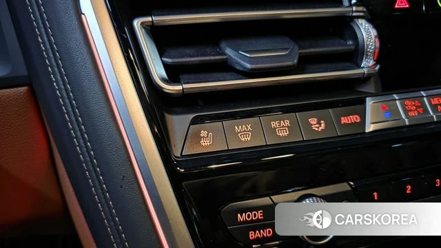 BMW 8 Series (G15) 2022 Черный из Кореи, фото 5