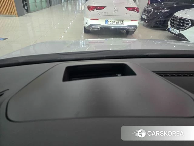 Volkswagen Golf 8th Generation 2023 Белый из Кореи, фото 5