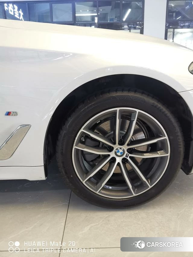 BMW 5 series 2022 Белый из Китая, фото 5
