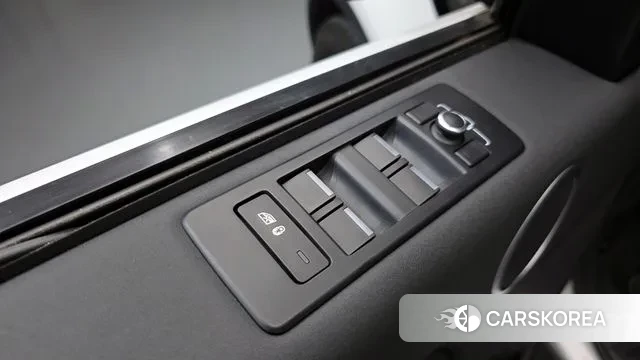 Land Rover Discovery 5 2018 Белый из Кореи, фото 5