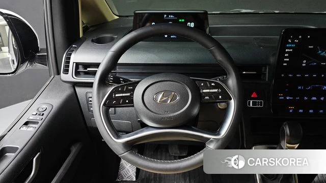 Hyundai Staria 2022 Белый из Кореи, фото 5