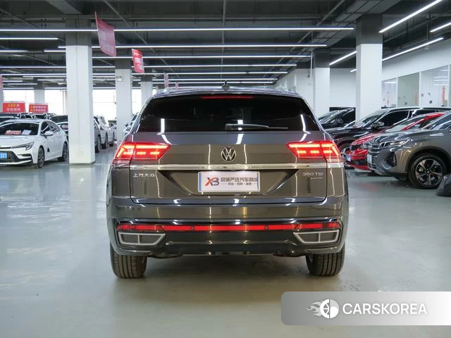 Volkswagen Tourang 2022 Темно-серый из Китая, фото 5