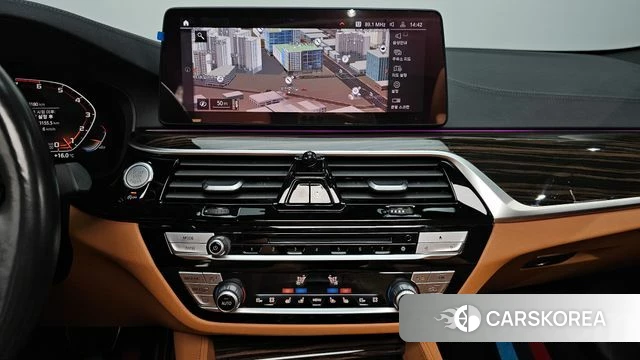 BMW 5 Series (G30) 2021 Черный из Кореи, фото 5