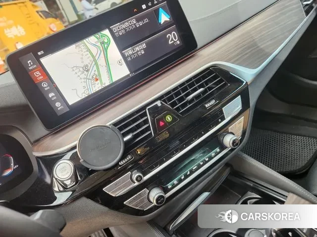 BMW 5 Series (G30) 2022 Белый из Кореи, фото 5