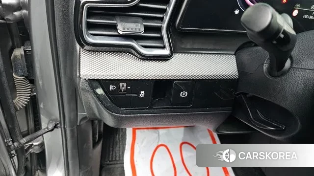 Kia Sportage 5th Generation 2021 Серебряный из Кореи, фото 5