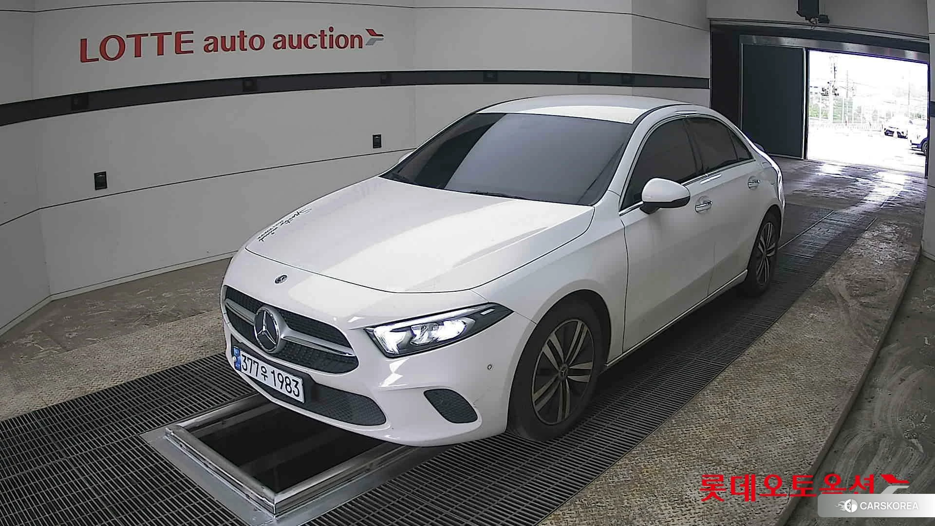 Mercedes-Benz Mercedes-Benz A220 Sedan 2021 Белый из Кореи, фото 5