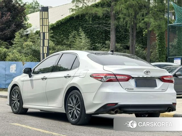Toyota Camry 2022 Белый из Китая, фото 5