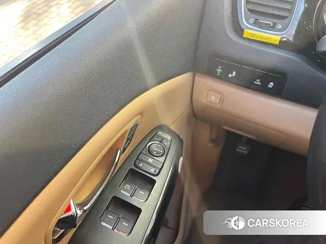 Kia All New Carnival 2018 Белый из Кореи, фото 5