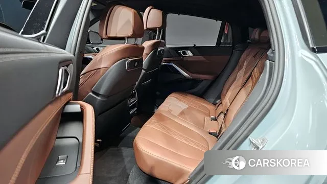 BMW X6 (G06) 2024 Цвет галактики из Кореи, фото 5