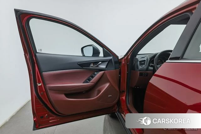 Mazda CX-4 2021 Красный из Китая, фото 5