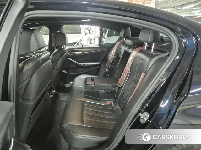 BMW 5 Series (G30) 2018 Синий из Кореи, фото 5