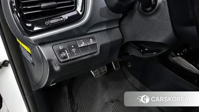 Kia Stonic 2018 Белый из Кореи, фото 5