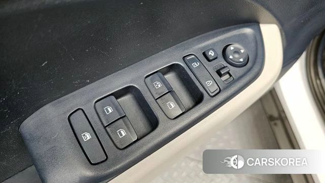 Hyundai Venue 2021 Белый из Кореи, фото 5