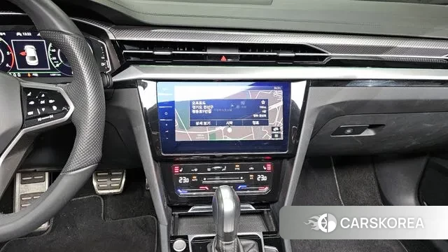 Volkswagen Arteon 2023 Белый из Кореи, фото 5